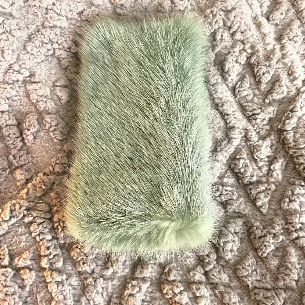 Fur wallet/phone Holder genuine mink - Picture 2 of 3